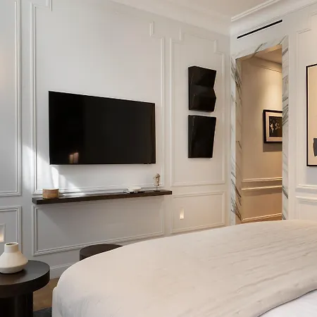 Thelander - Serviced In Champs Elysees
